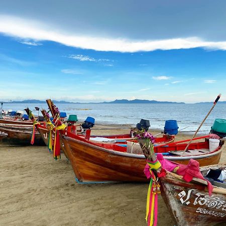 Beach Gallery House Haat Jomtien Eksteriør bilde