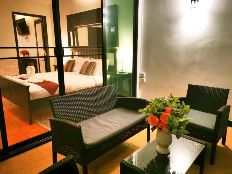 Beach Gallery House Haat Jomtien Eksteriør bilde